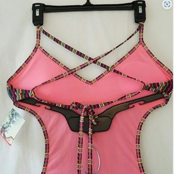 Striped ROXY Monokini Swimsuit NWT Size Large--sexy! - Picture 4 of 5